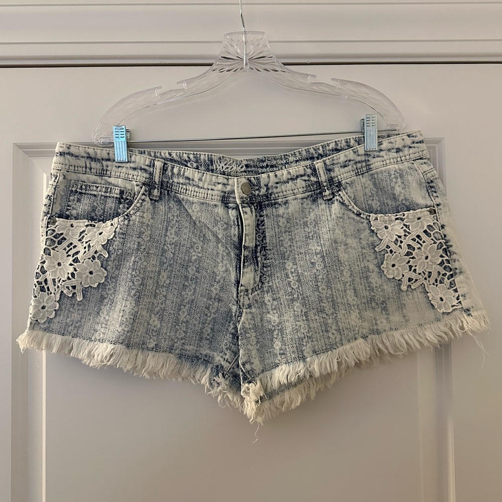 Mossimo Supply Co. Light Acid-Wash Denim Shorts with White Lace Trim
